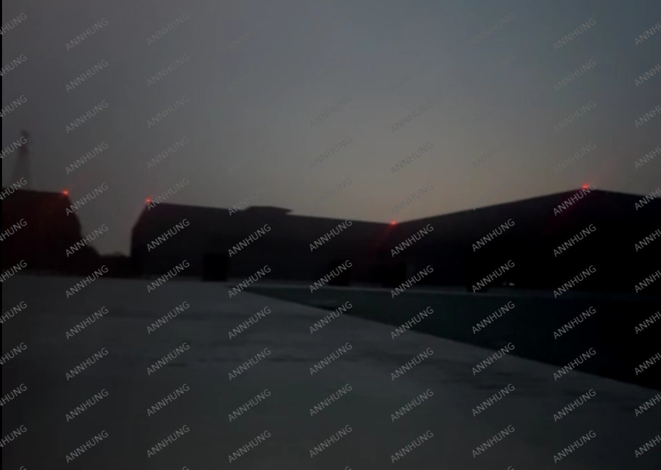 mais recente caso da empresa sobre Projeto de base de produção de Luzhou, luz de obstrução de aviação de baixa intensidade LED
